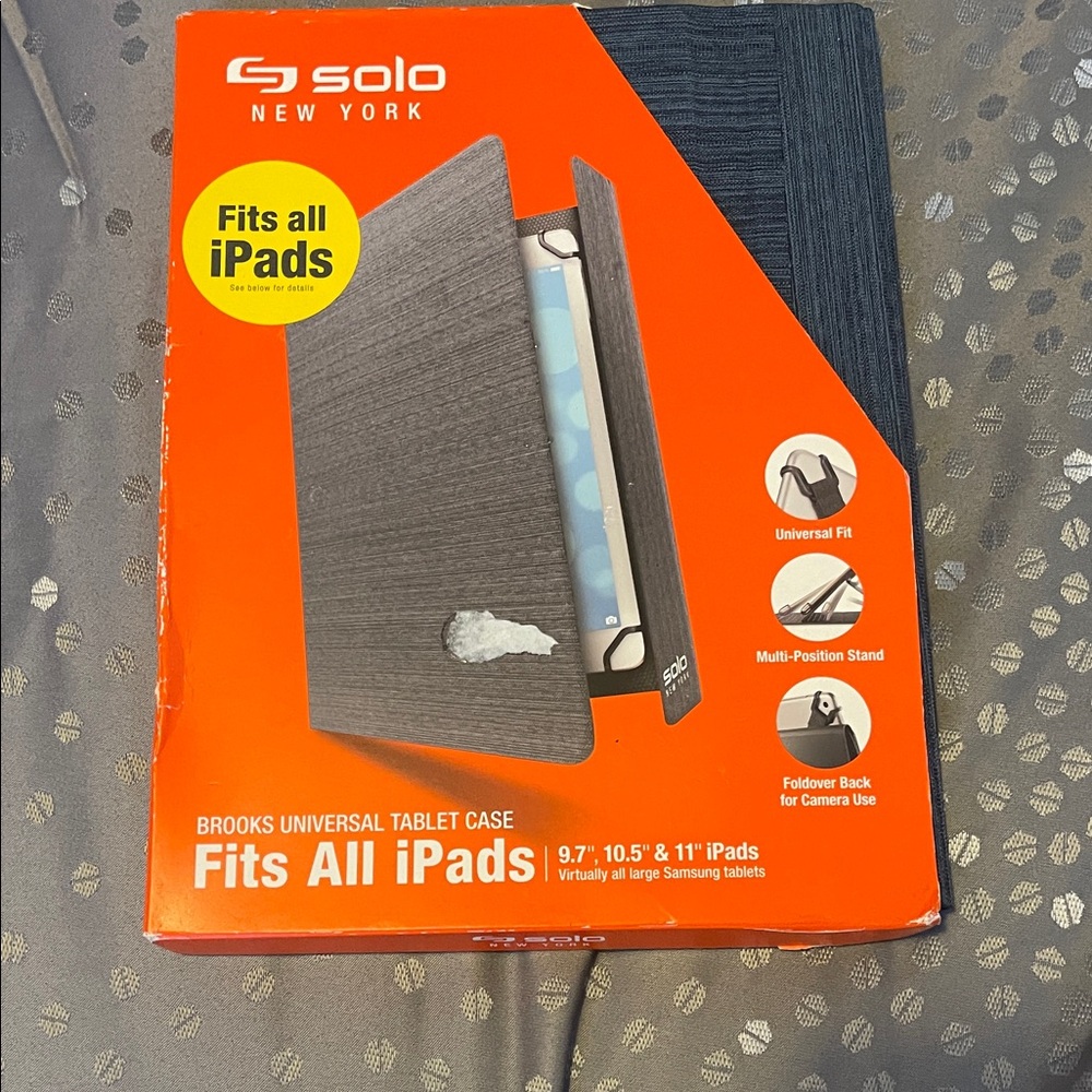 Solo Brooks Universal Tablet Case